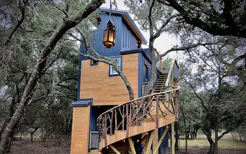Best Treehouse Rental In Texas - The Acorn Treehouse