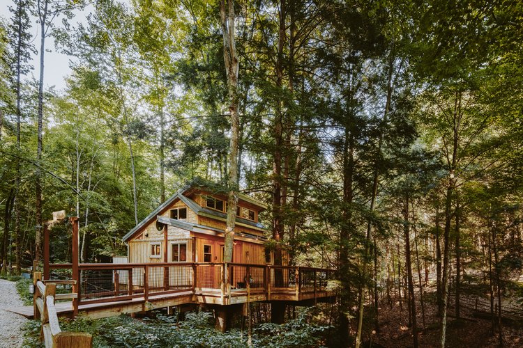 Treehouse Rentals In Ohio - Maple Treehouse 1