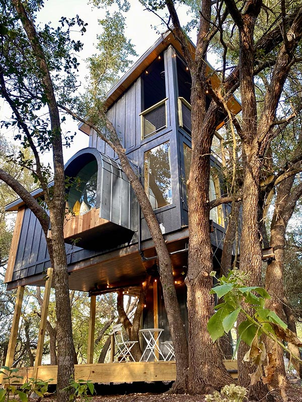Treehouse rentals in Texas - The breathtaking Leaf