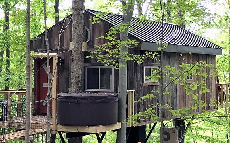 Treehouse Rentals In Ohio - Buckeye Barn Tree House