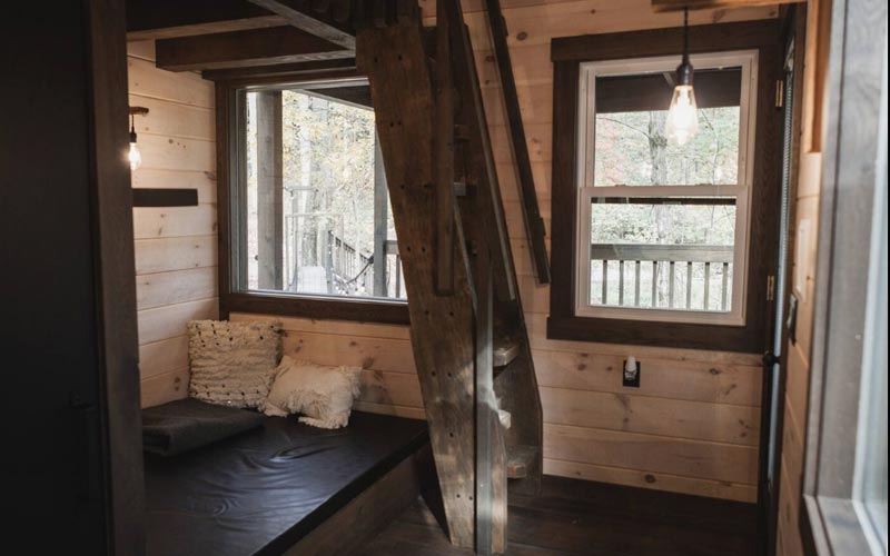 Treehouse Rentals In Ohio - The Shack