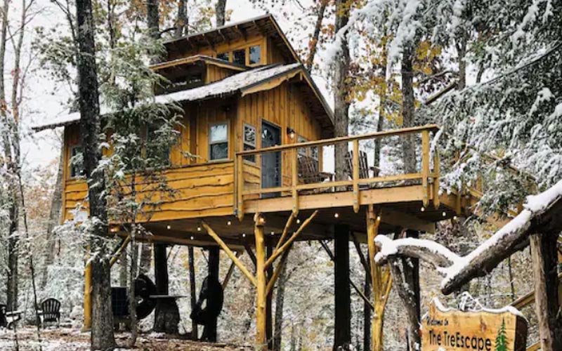 Treehouse rentals in Tennessee - The TreEscape