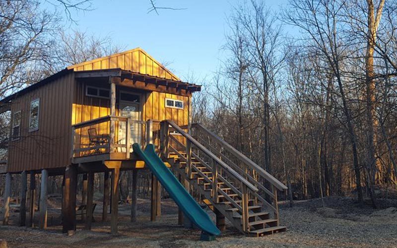Treehouse Rentals In Oklahoma - Tree house cabin/ Penny Ante 2