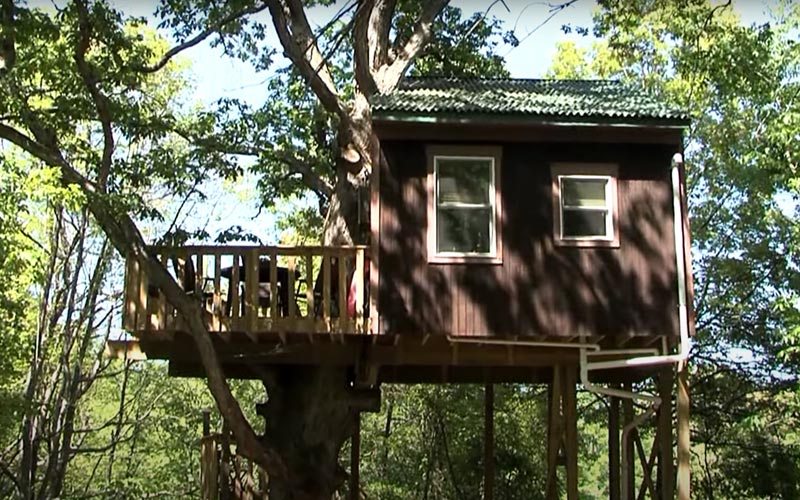 Treehouse Cabins Illinois