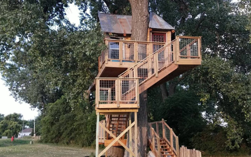 Treehouse rentals in Nebraska