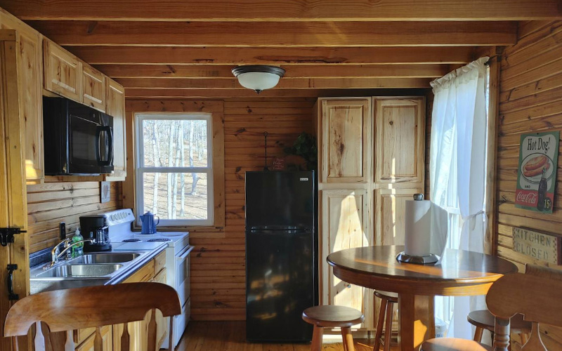 Samson’s Mountain Treehouse - Kitchen