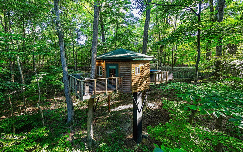 Treehouse rentals in Ohio - The Nest Among the trees