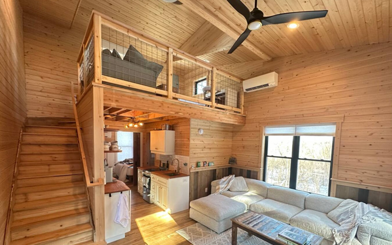 Treehouse 1 - Treehouses at Starved Rock interior