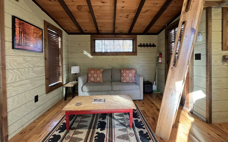 Treehouse rentals in North Carolina - Cherry Treesort "Miss Molly" interior view