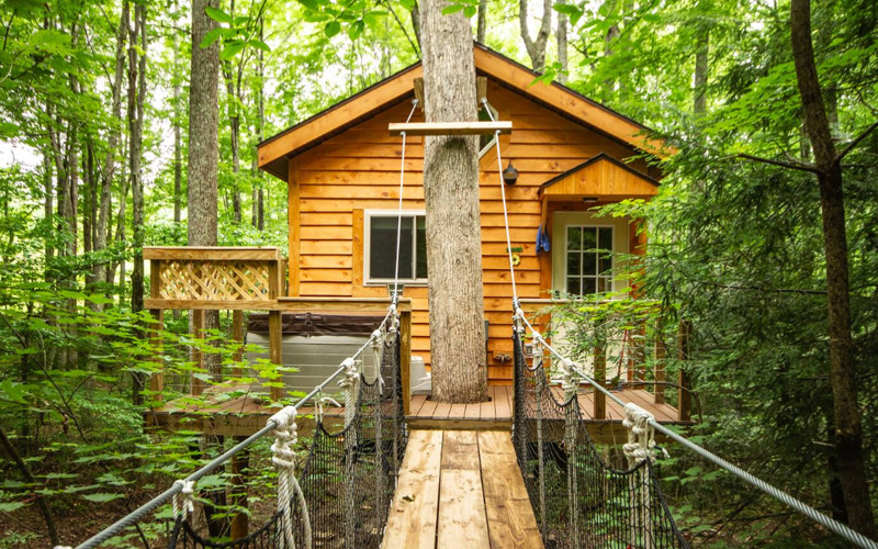 Tuscany Tree House - West Virginia treehouses